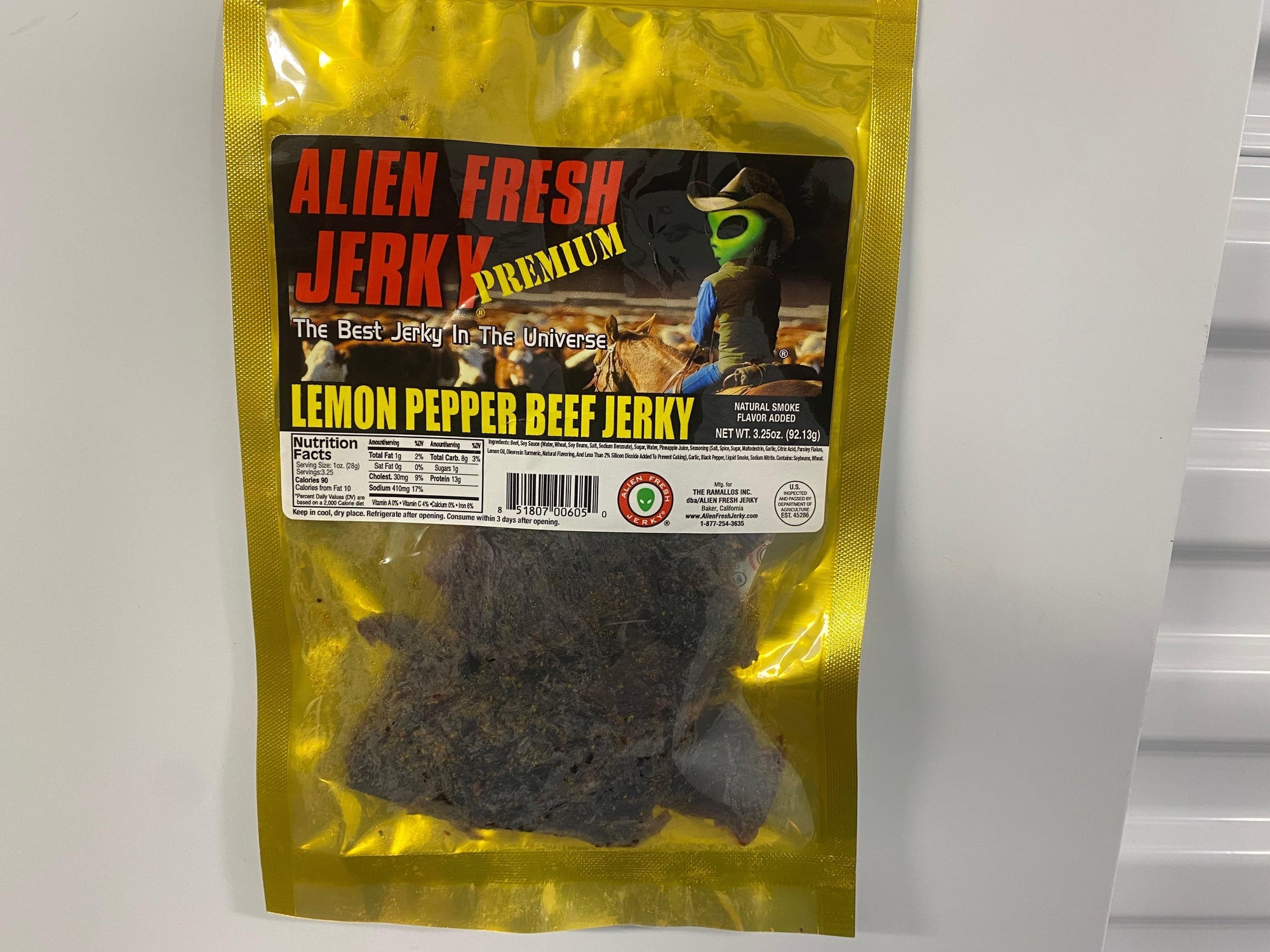 Lemon Pepper Beef Jerky 3.25 oz. Bag | Alien Fresh Jerky